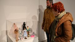 Rubn Arroxo y Maite Ferreiro visitaron la exposicin Barbie: cine e moda