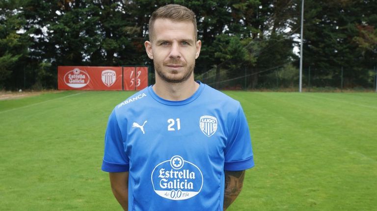 José Amo, central del Lugo: «Vamos a Tenerife a plantarles cara»