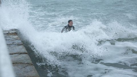Surfeando en Caión
