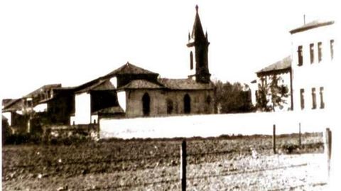 Antigua capilla del barrio de la Estación, donde fue bautizado el propietario del grupo Indukern