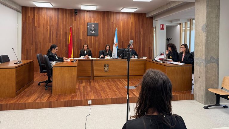 Un año de cárcel y otro de inhabilitación para una médica de Vigo por falsificar recetas