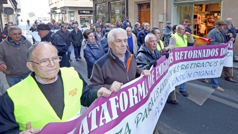 Manifestacin dos emigrantes retornados en Ribeira
