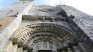 El tmpano de la iglesia del monasterio de Carboeiro en el que faltan las dos piezas, en una imagen de archivo.