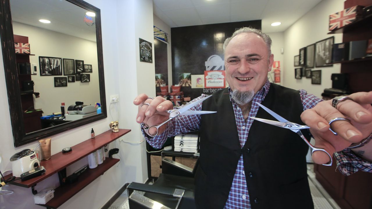 Roberto Rubio inaugura el lunes Paradela Barber Shop, en la calle Montirn