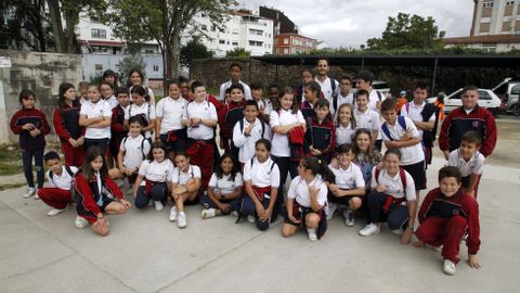 Estudiantes del colegio Torre de Lemos, al final del recorrido en el Parque dos Condes