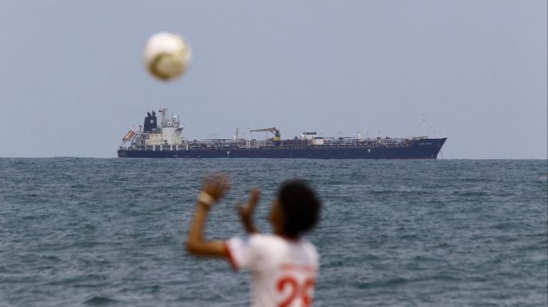 Cuba alivia su crisis tras arribar un petrolero ruso con la venia de Trump