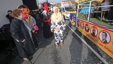 Desfile del Momo en Vilanova de Arousa