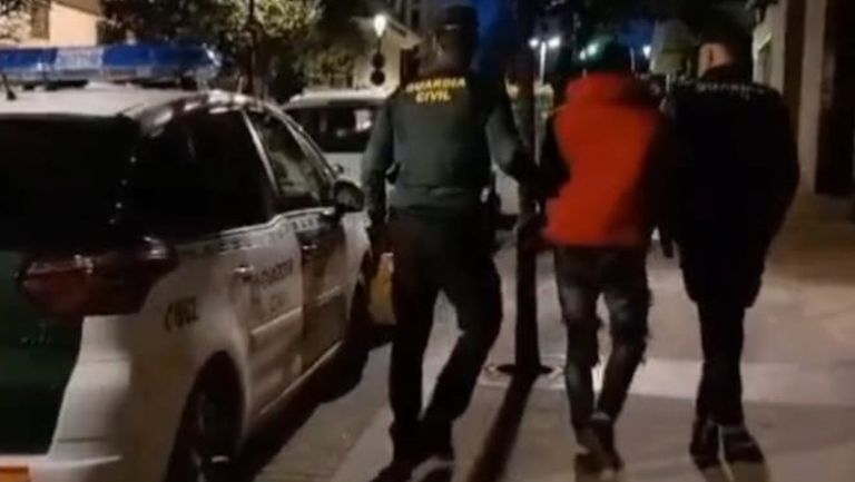 El sospechoso de matar a Estela Blanch en Baiona seguirá preso por el riesgo de otra fuga