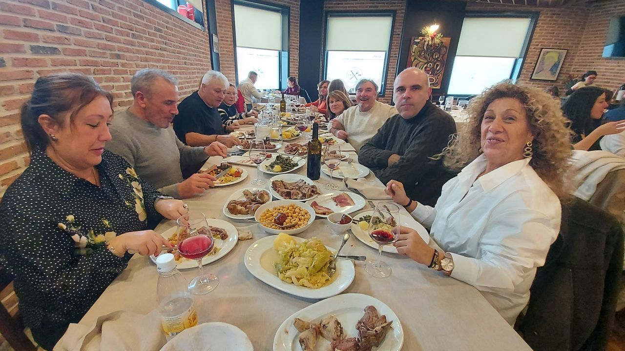 Ruta de las cascadas de Quiroga.Celebraci�n de la Festa dos Fach�s en enero del 2025