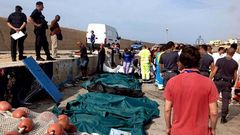Decenas de cadveres en el puerto de Lampedusa