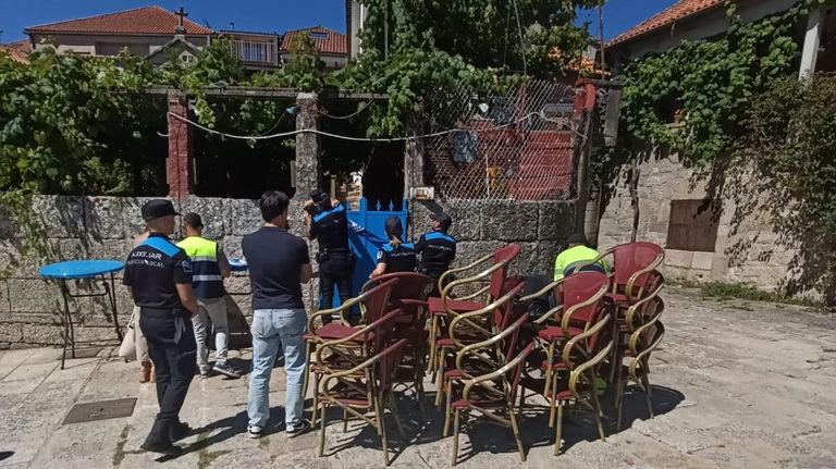 Poio vuelve a precintar la tapería de Combarro que carece de licencia y acumula irregularidades sanitarias y urbanísticas