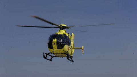 Imagen de archivo de una intervencin de un helicptero medicalizado tras un accidente.