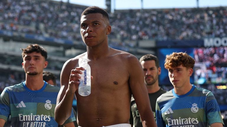 La justicia condena al PSG a pagar los 61 millones que debe a Mbappé