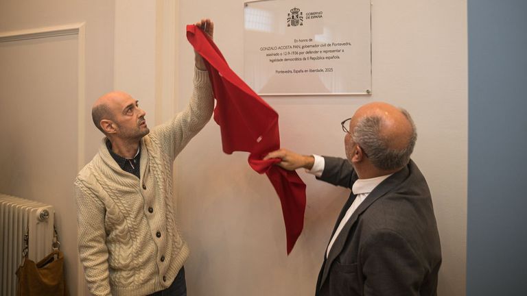 Día de la Constitución en Pontevedra: «Promovemos el respeto a los derechos humanos en la ONU y en Eurovisión»