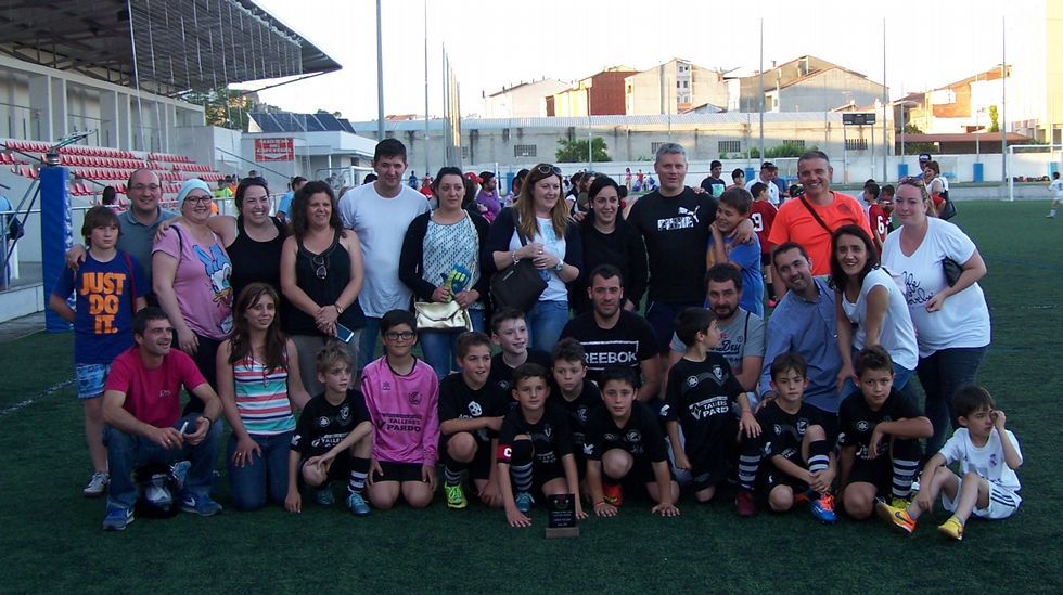 Participantes en el torneo de f�tbol base del CF Monforte