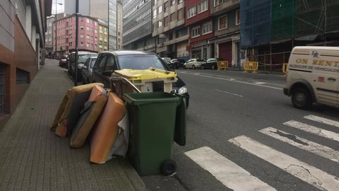Segundo día (miércoles) con la basura de las calles sin recoger