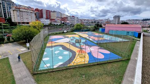 Perrine Honor hizo su trabajo en el patio del IES Repblica de Uruguay 