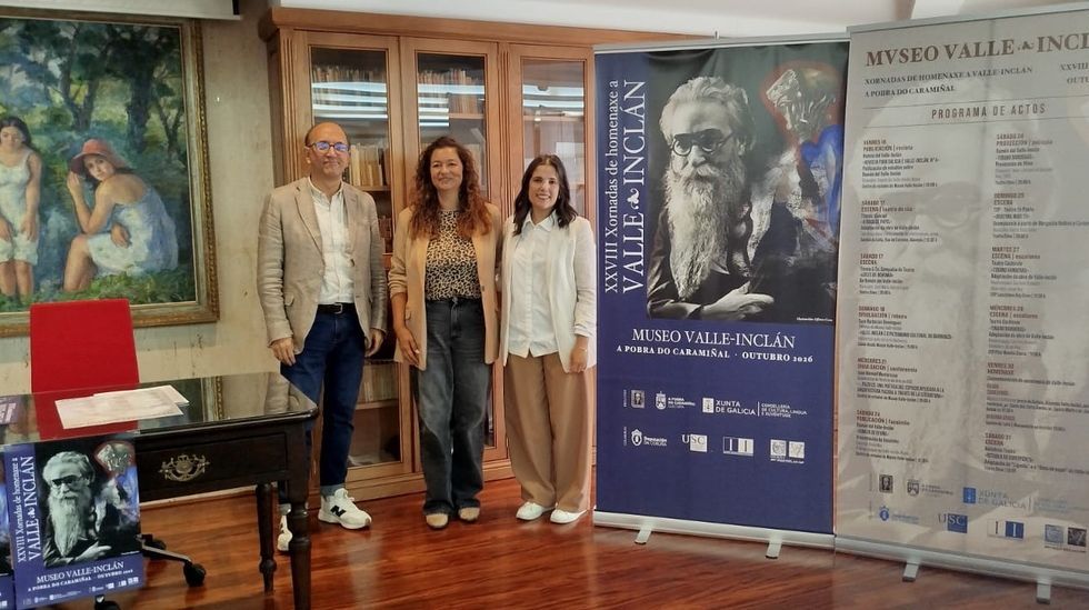 <span lang= gl >Anxo Lorenzo, Patricia Lojo e Sara Barbaz�n debullaron o programa de actividades.</span>