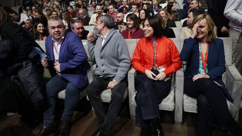 De izquierda a derecha: Santos Cerdn (secretario de Organizacin del PSOE); Jos Luis Rodrguez Zapatero, expresidente del Gobierno; y las ministras de Ciencia, Diana Morant, y Educacin, Pilar Alegra, quien tambin es portavoz del Consejo de Ministros