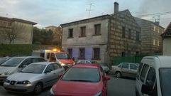Incendio en una casa abandonada de Vilagarc�a