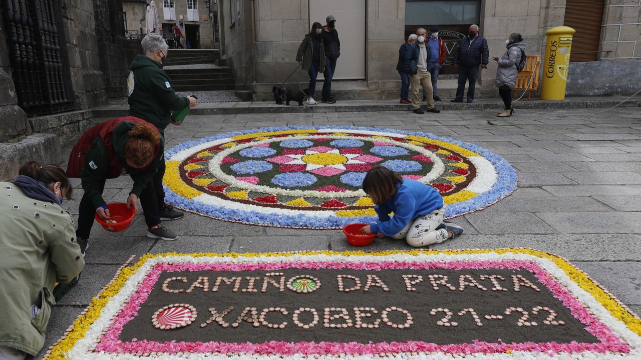 Primer d�a laborable en la nueva estaci�n.Ra�l Ferreira acaba de ser contratado por el Bayerisches Staatsballet de Munich, y Myriam Roca es integrante desde el verano del Lithuanian National Opera and Ballet Theatre. Ambos son exalumnos del Conservatorio Profesional de Danza de Lugo