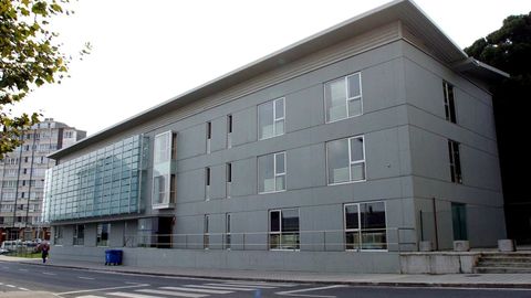 El Centro de Linguas del campus tiene su sede fsica en el Edificio de Apoyo al Estudio de la avenida de Vigo