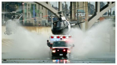 Detalle de una de las espectaculares escenas de persecucin de Ambulance.