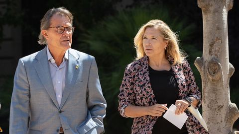 el expresidente de la Generalitat, Artur Mar, y la exvicepresidenta de la Generalitat, Joana Ortega