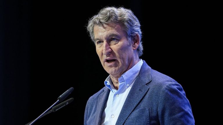 Feijoo acusa a Sánchez de «interferir» ante el Supremo al proclamar la inocencia del fiscal general en pleno juicio