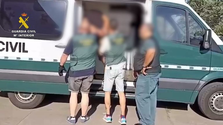 La Guardia Civil detiene a 39 miembros de una red internacional que robó 134 kilómetros de cable de cobre y que actuó en Galicia