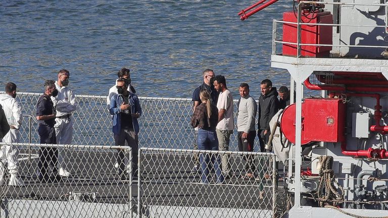 Un abogado general de la UE avala los centros de migrantes de Meloni