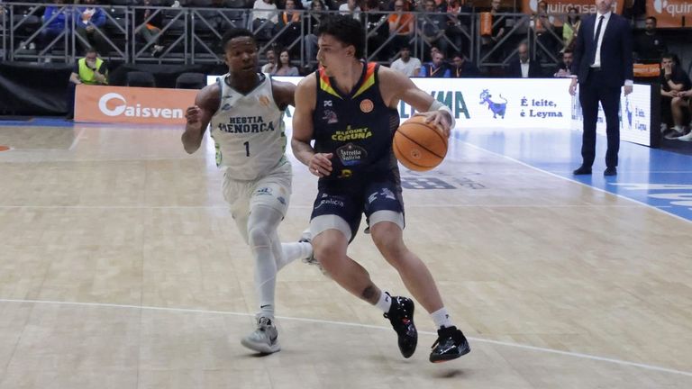 Triunfo de fe del Leyma Básquet Coruña contra el Menorca (81-72)