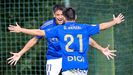 Omar Falah y Guille Berzal celebran el primer gol del Vetusta a la Sarriana