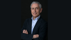 El endocrino El�as Delgado es�catedr�tico del Departamento de Medicina de la Universidad de Oviedo y jefe de la secci�n de Diabetes del HUCA