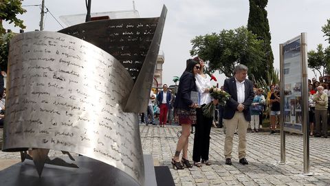 ACTO DEL HOMENAJE A PLACIDO BETANZOS EN EL QUE BAUTIZO´CON SU NOMBRE EL PASEO MARITIMO DE PALMEIRA