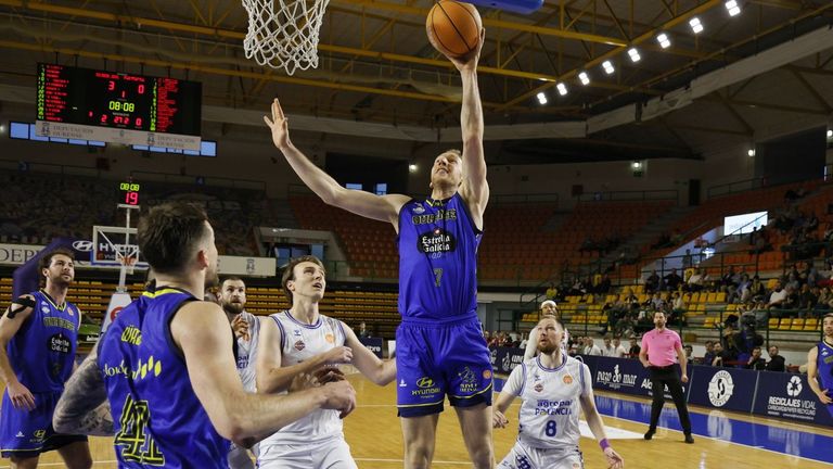 La remontada del COB se quedó corta ante un Palencia con más pegada (90-93)