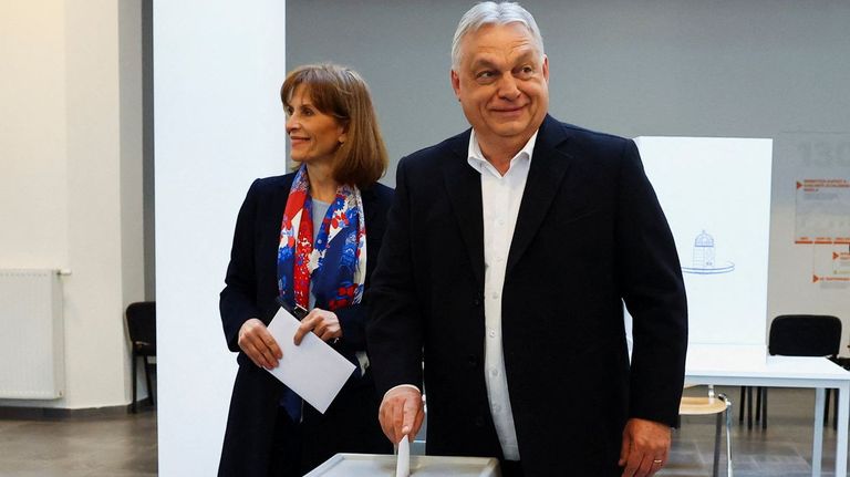 Hungría comienza a votar en el mayor desafío para el primer ministro Orbán tras 16 años seguidos de mandato