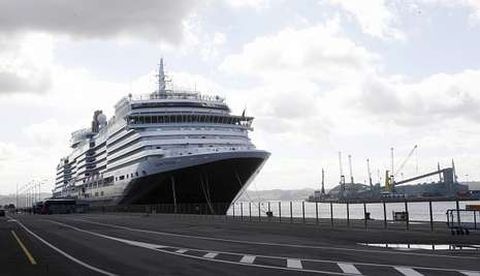 El lujoso Queen Victoria atracar en el puerto corus el prximo domingo.