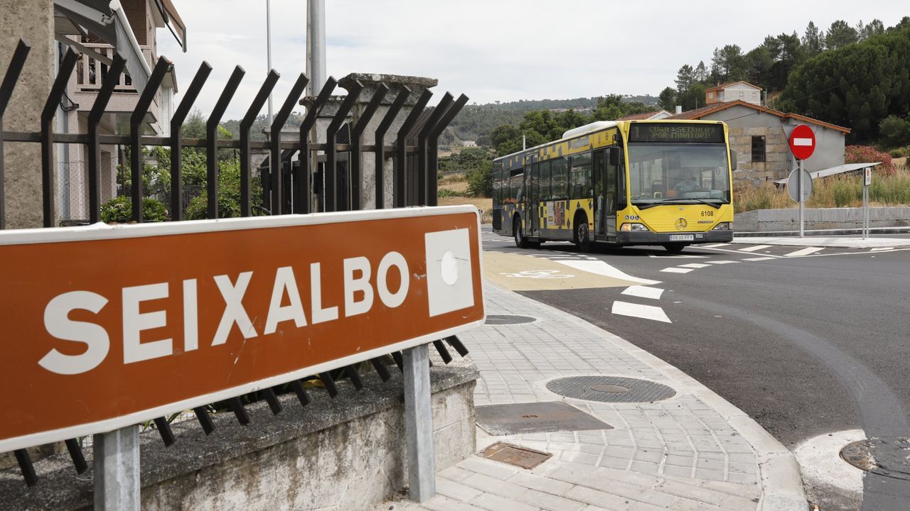 Trasladan al hospital de Ourense a un ciclista que cayó y quedó inconsciente en Seixalbo
