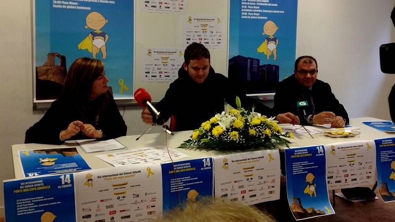 Los anticuarios sarrianos celebraron una reuni�n para organizar la feria