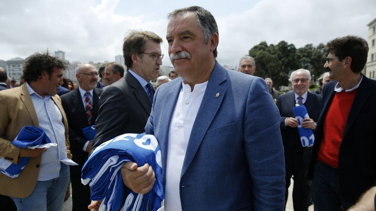 Los funcionarios de la provincia celebran su fiesta.Orquestra Sinf�nica Vigo 430