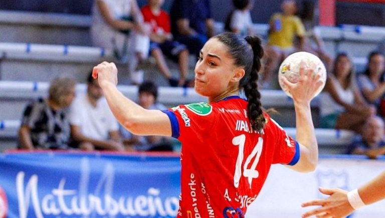 Paulina Buforn y Aitana Santomé pagan sus cláusulas y dejan el Porriño