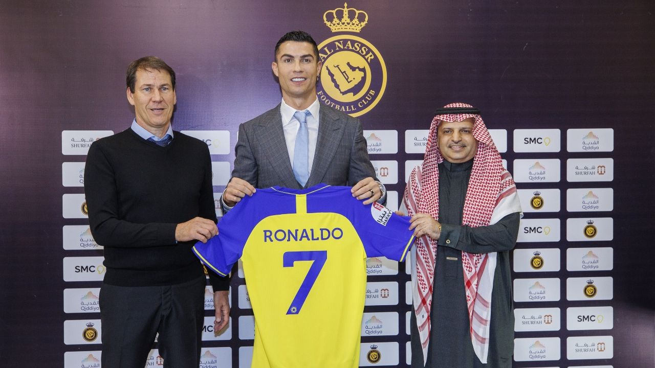 Cristiano Ronaldo.Cristiano Ronaldo en su presentación con el Al Nassr.