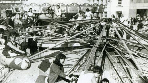 Barracas do San Froiln no campo da feira en 1964