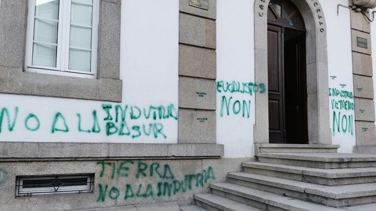 Aspecto que muestra la fachada de la Casa Consistorial de Palas de Rei