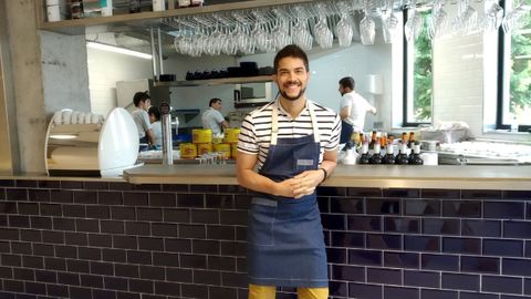 Cristian Santiago Breijo, cocinero de Cario, en el restaurante Marea