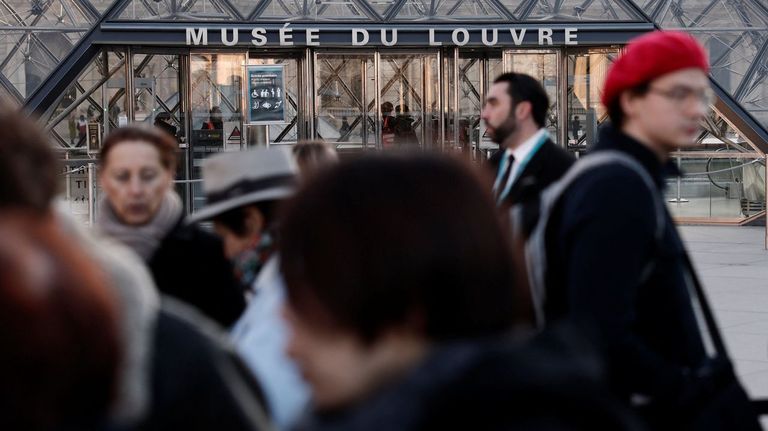 El Museo del Louvre, cerrado por la huelga de sus trabajadores