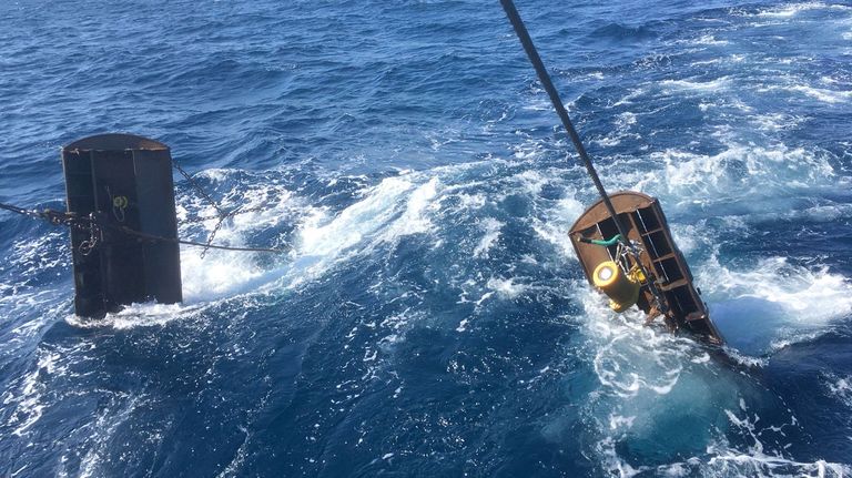 Los científicos empiezan a evaluar el impacto de las puertas voladoras de arrastre sobre el fondo marino