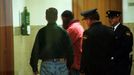 El autor del doble homicidio, Ismael Dan Sampana, siempre logró ocultar su rostro en los juzgados