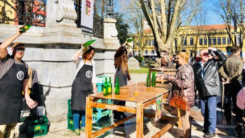 Acto en Langreo en apoyo a la candidatura de la sidra para Patrimonio inmaterial de la Humanidad
